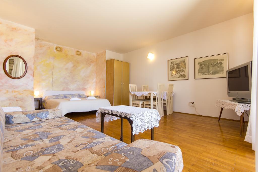 Apartments Siga Μεντουλίν Εξωτερικό φωτογραφία